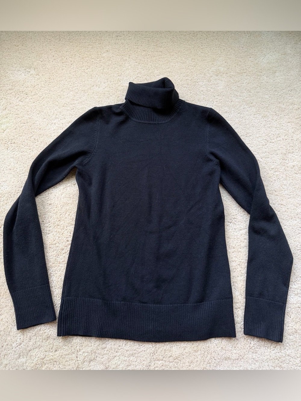 French Connection Women’s Black LS Turtleneck Sweater - Size M - EUC - Stretch